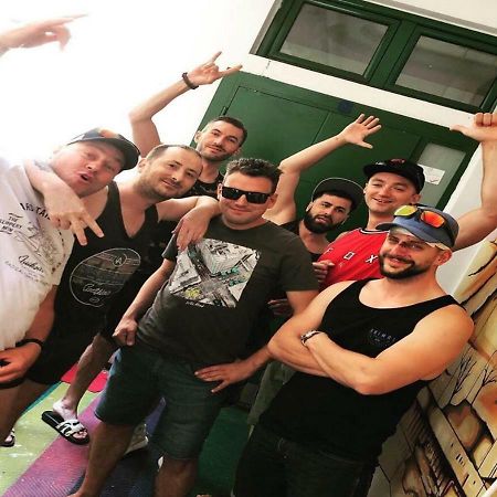 Pop Art Hostel เบลเกรด ภายนอก รูปภาพ