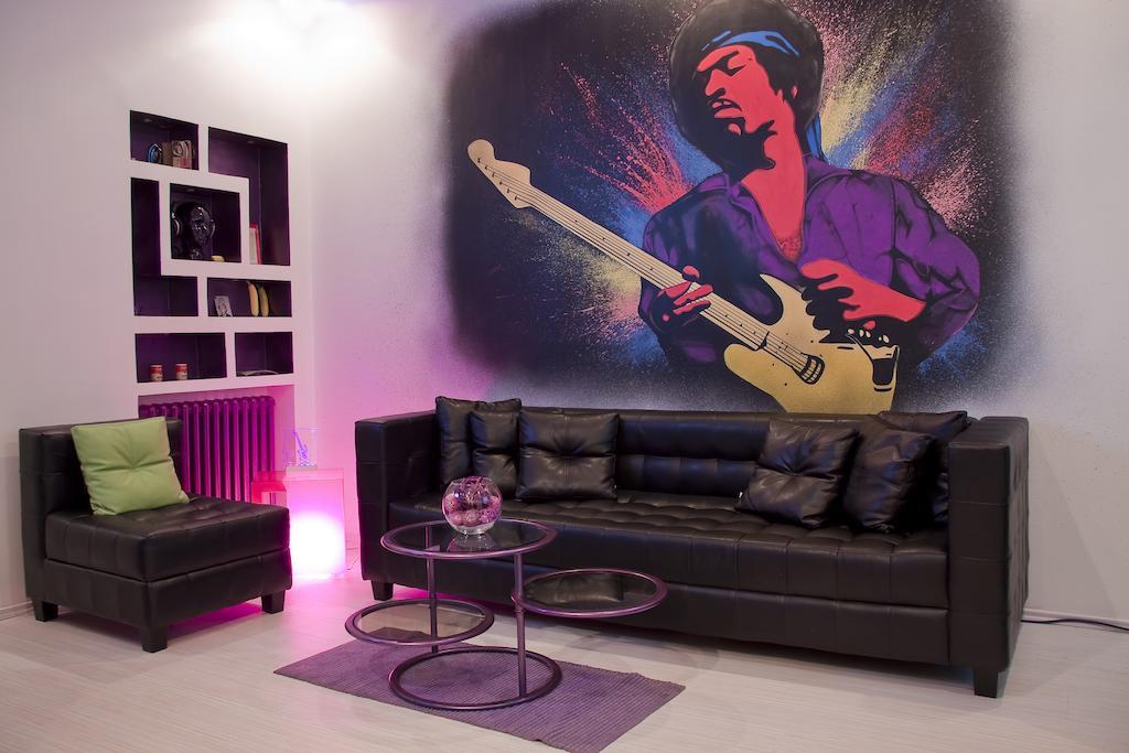 Pop Art Hostel เบลเกรด ภายนอก รูปภาพ